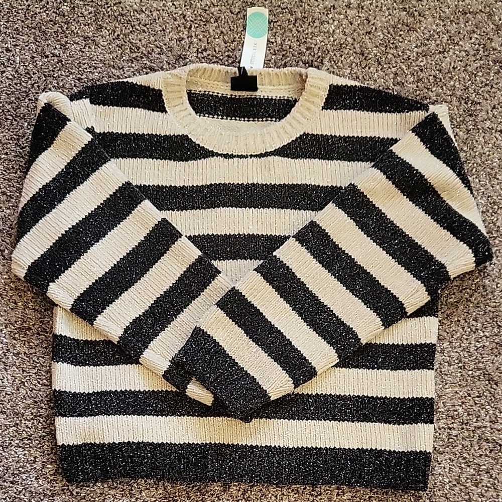 Bobeau Black and Cream Striped Sweater